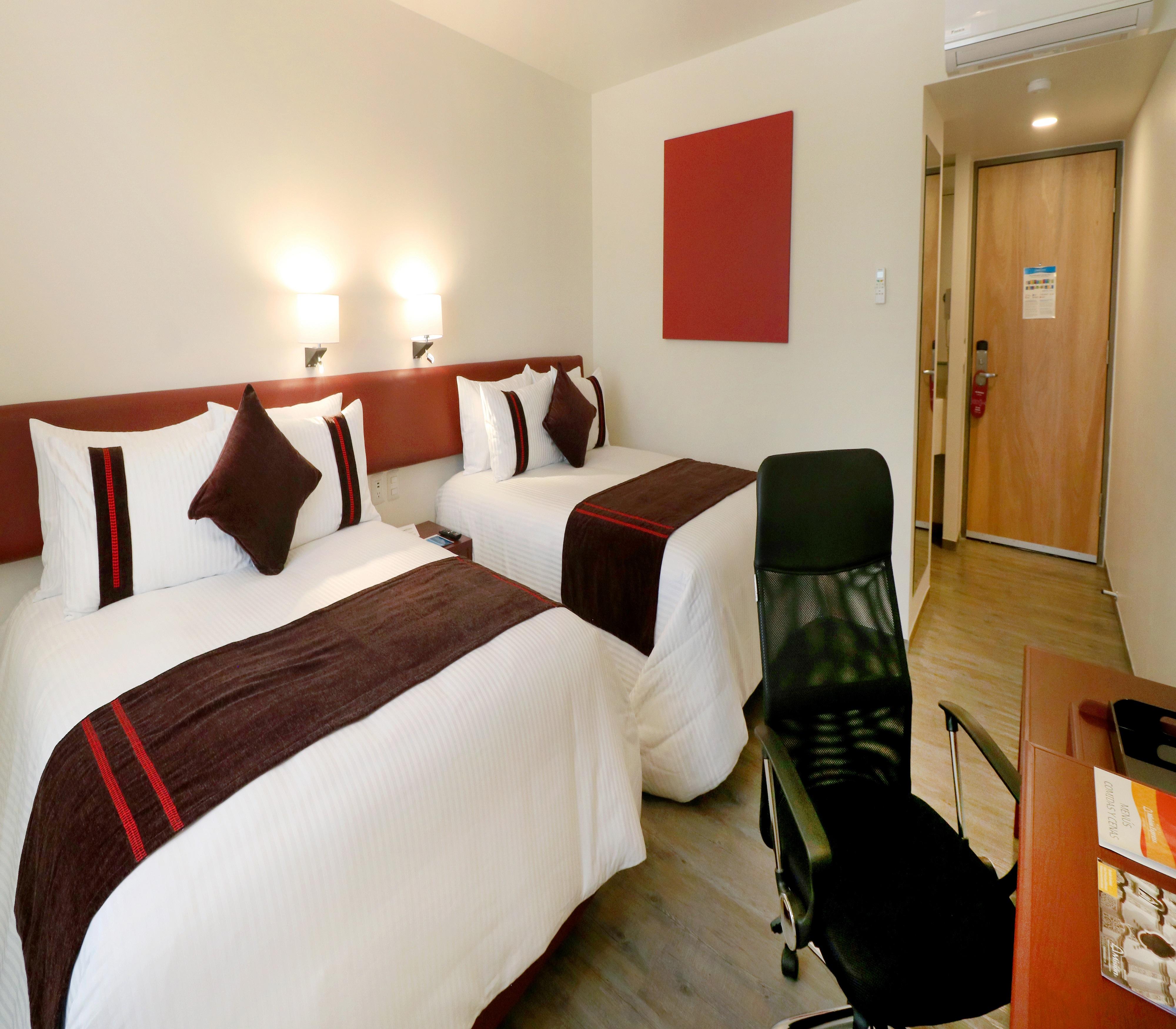 Mision Express Queretaro Hotel Eksteriør billede