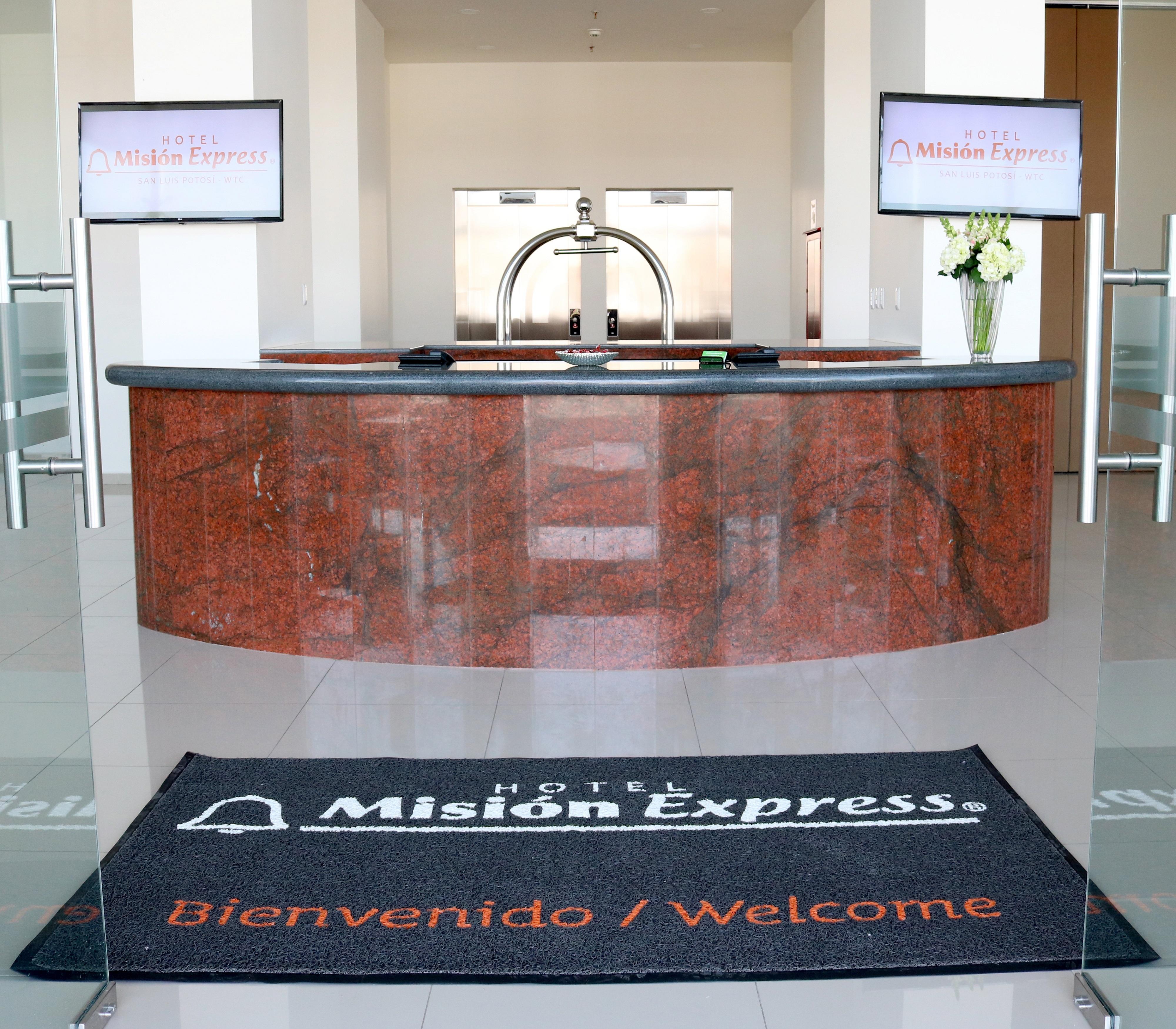 Mision Express Queretaro Hotel Eksteriør billede