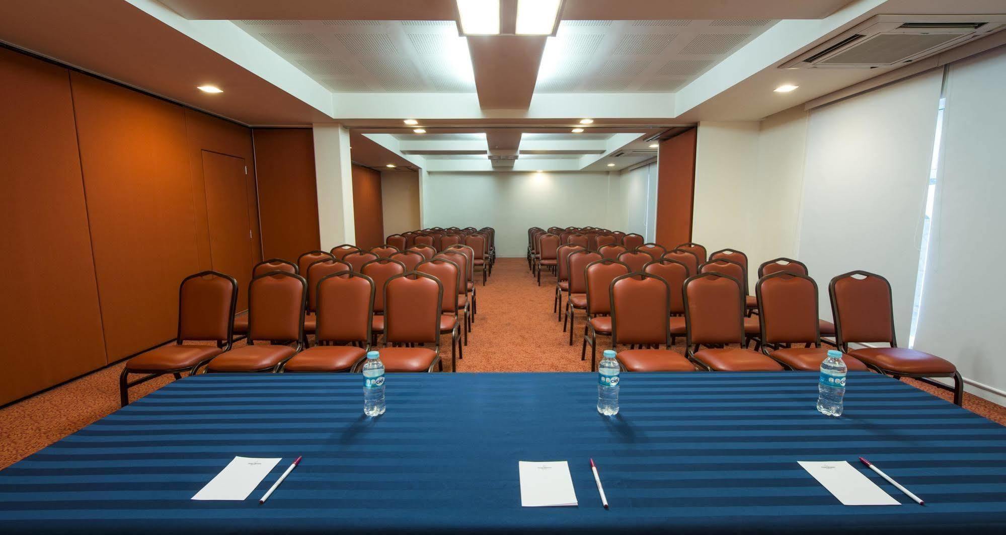 Mision Express Queretaro Hotel Eksteriør billede