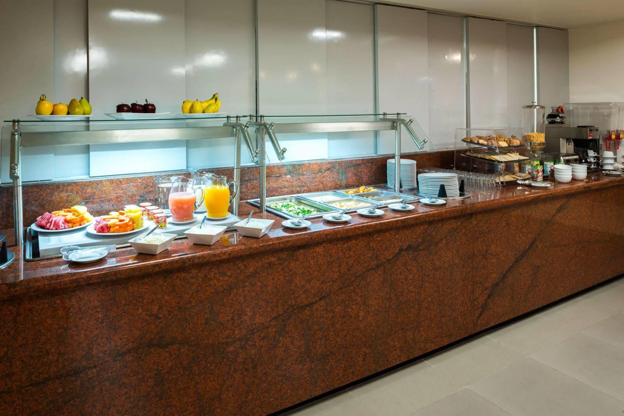 Mision Express Queretaro Hotel Eksteriør billede